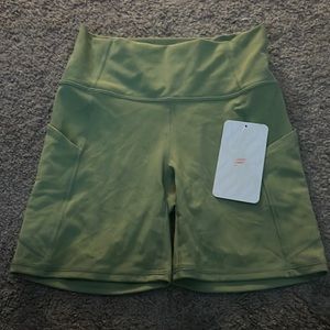 fabletics spandex shorts